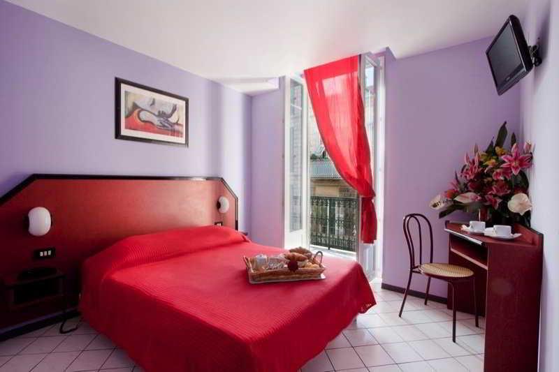 Bristol Hotel 3*
